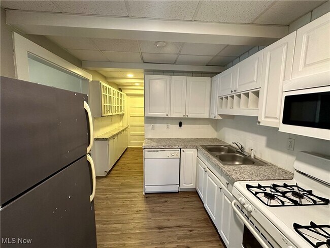 Photo - 132 Beck Ave Unit 1