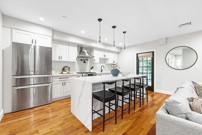 Photo - 113-115 Falcon St Unit 113-3