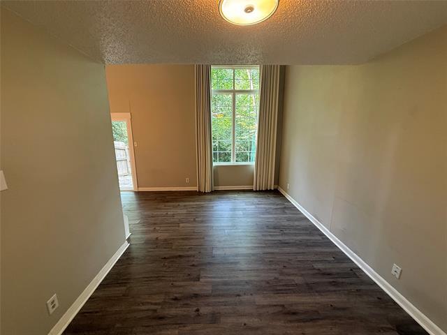 Photo - 5301 Lovell Ave