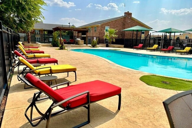 Building Photo - Rio Vista Rental