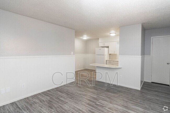 Building Photo - 1305 53rd St Rental