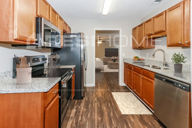 Photo - 220 Beckman St