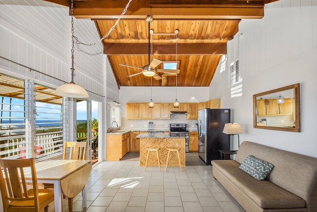 Building Photo - Kona Oasis with Stunning Ocean Views Rental