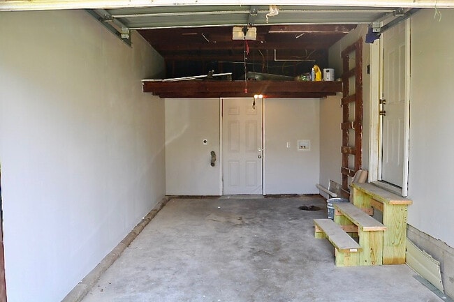 Building Photo - 1439 N Olympia Ave