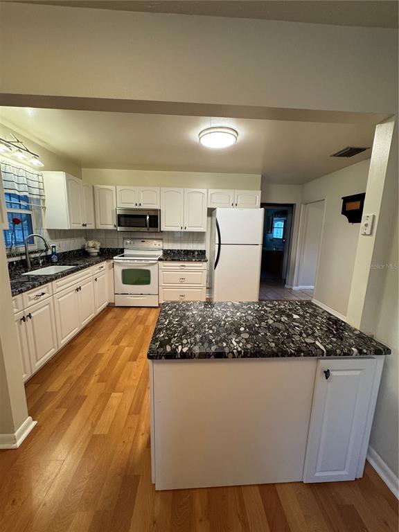Photo - 2711 W Heiter St