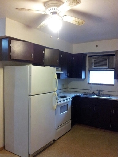 24138 - 24158 W Main St