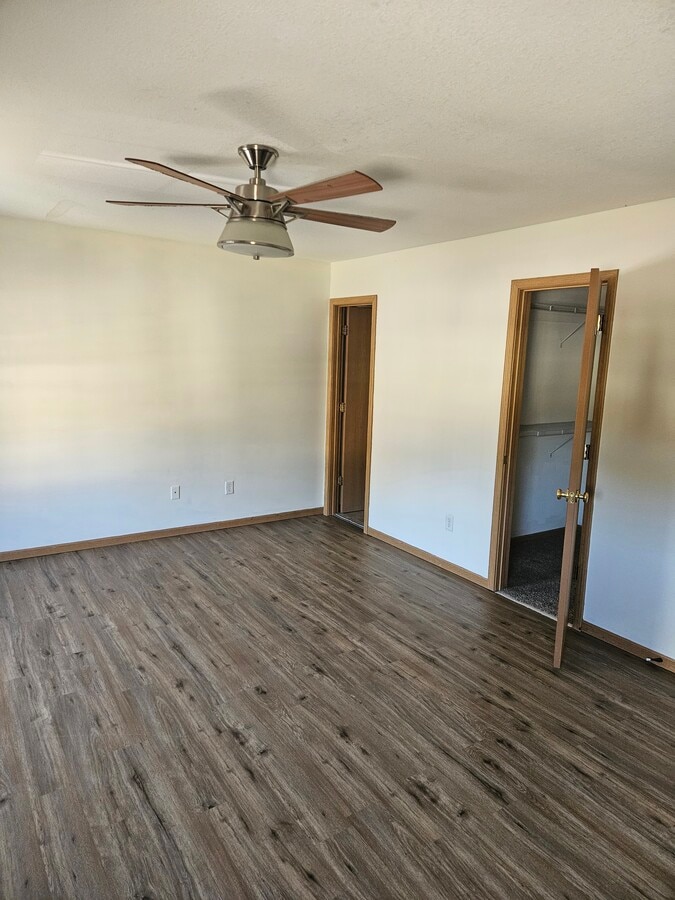 Photo - 7601 E 95th Ter