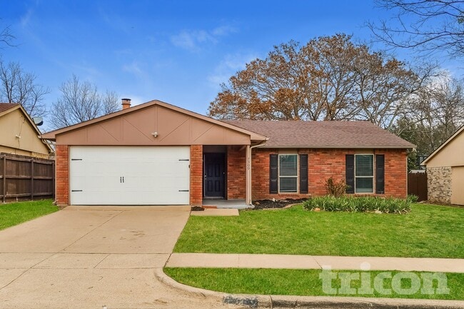Building Photo - 7309 Hedge Dr
