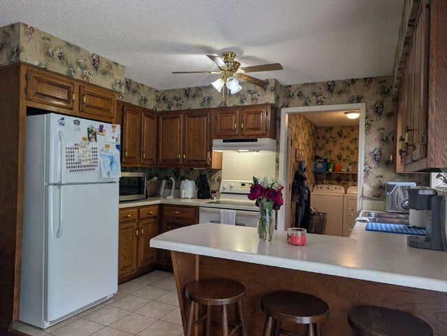 Photo - "Charming 3-Bedroom Retreat with 2 Full Baths in Tranquil Martin, TN"