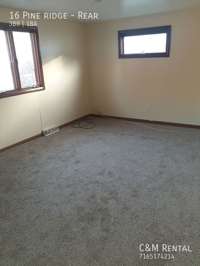Photo - 16 Pine Ridge Rd Unidad Rear