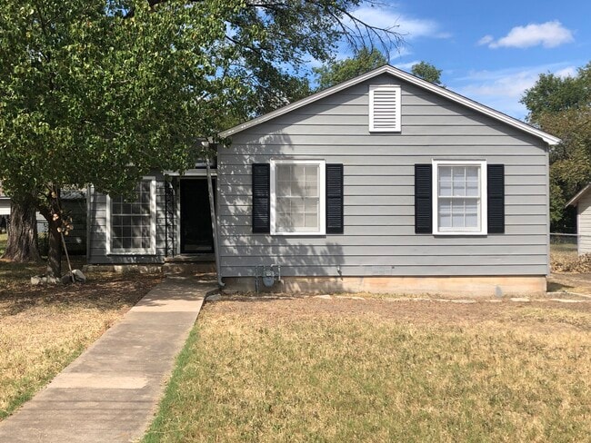 Building Photo - 808 E 12th Ave Rental