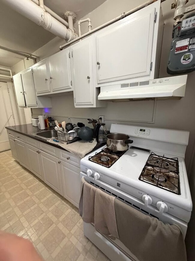 Photo - Lynwood Place