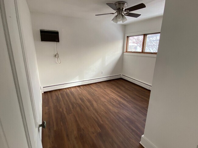 Photo - 3 Bedroom house available for pre lease