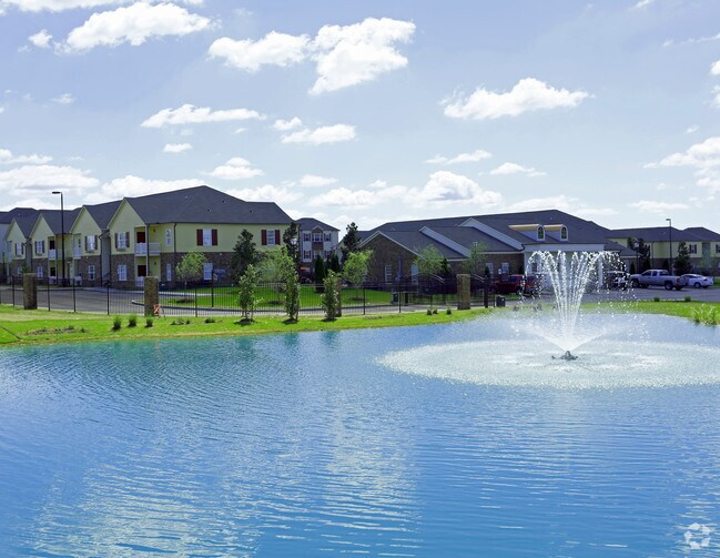 The Charleston Apartments For Rent in Arlington, TN