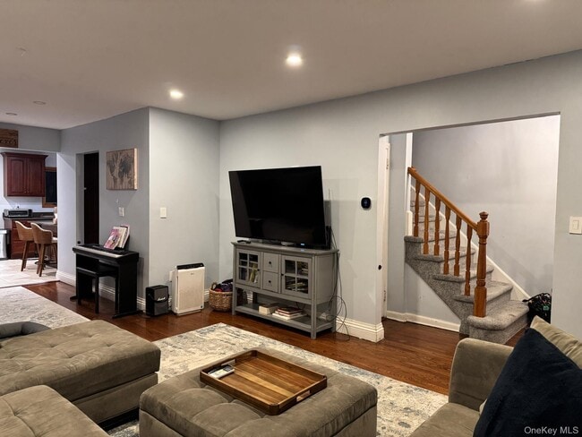 Photo - 48 Jefferson Rd