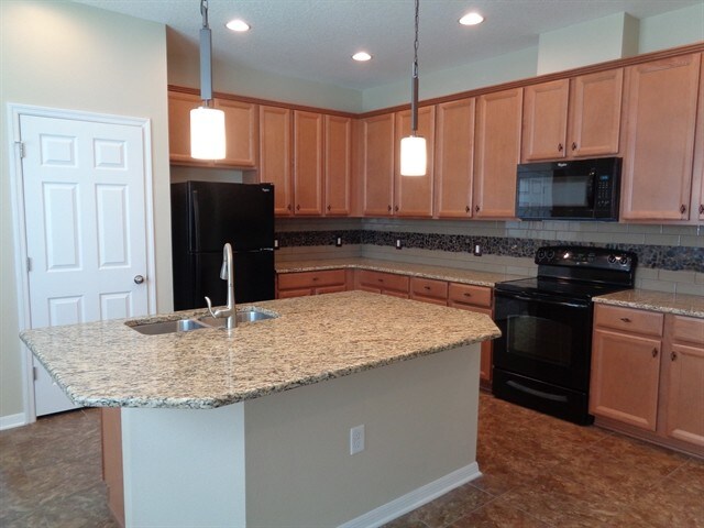 Photo - 11640 Palmetto Pine St