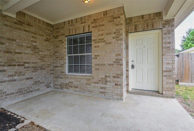 6627 Stonecross Creek Ln