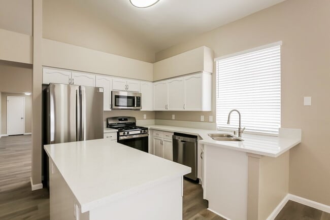 Photo - 1945 Curio Dr