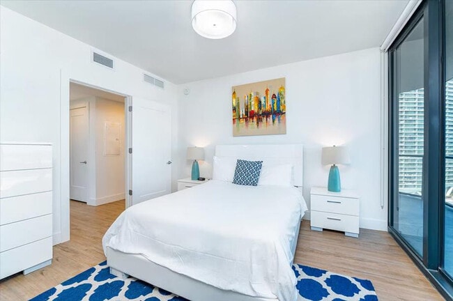 Photo - 460 NE 5th St Unidad ID1040092P