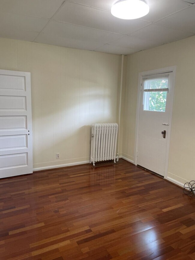 Building Photo - 2935 N Calvert St Unit 2R Rental