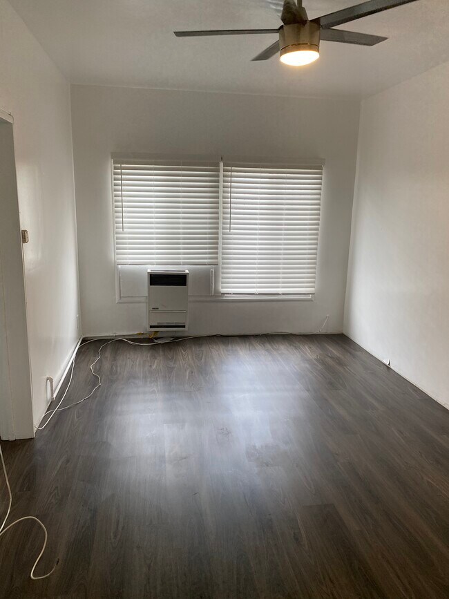 Photo - 316 S Berendo St Apartments Unit 109