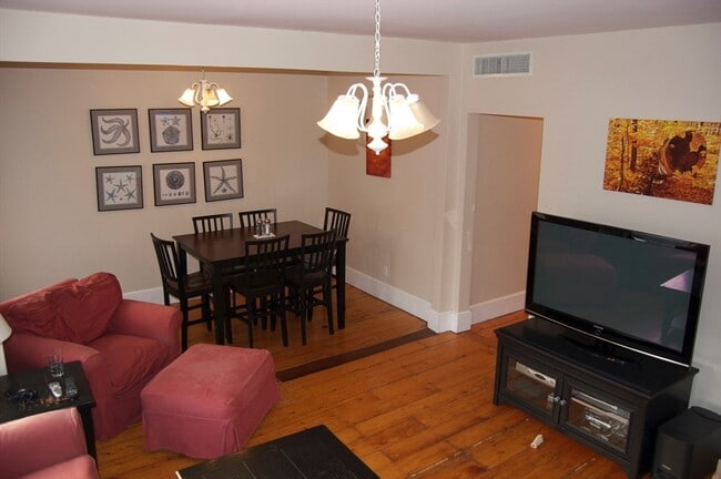 Photo - 117 L St Unit 3