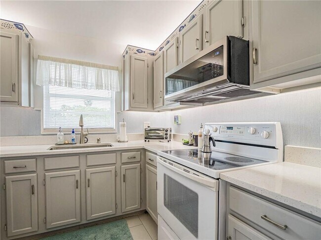Photo - 57 Woodland Dr Unit 201