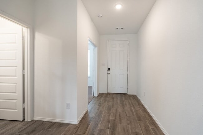 Photo - 5635 Huffines Blvd