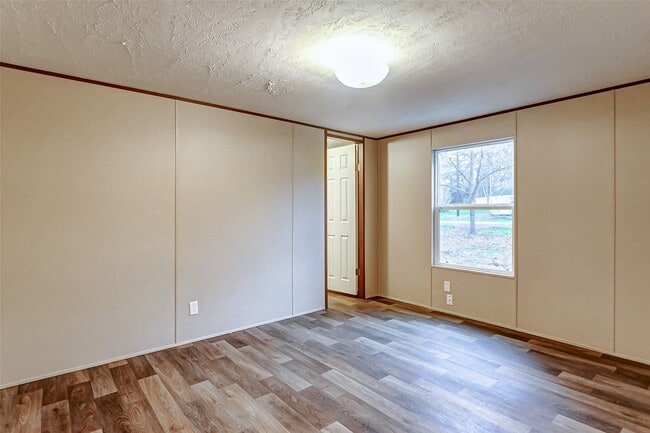 Building Photo - 10757 Doe Hill Dr