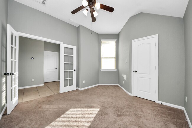 Photo - 2402 Village Lakes Dr