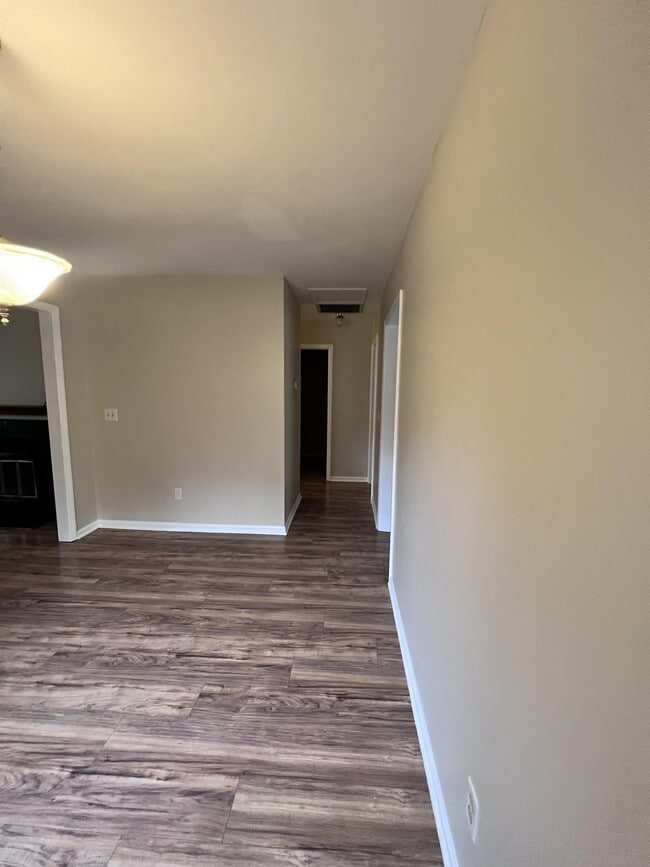 Photo - 8326 Summerglen Cir