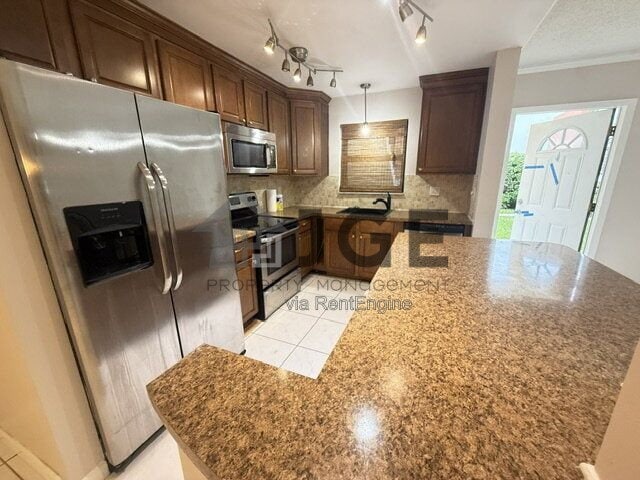 516 Osprey Dr Unit 16a