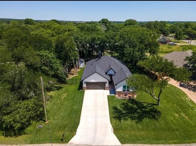 Photo - 1418 Cheyenne Trl