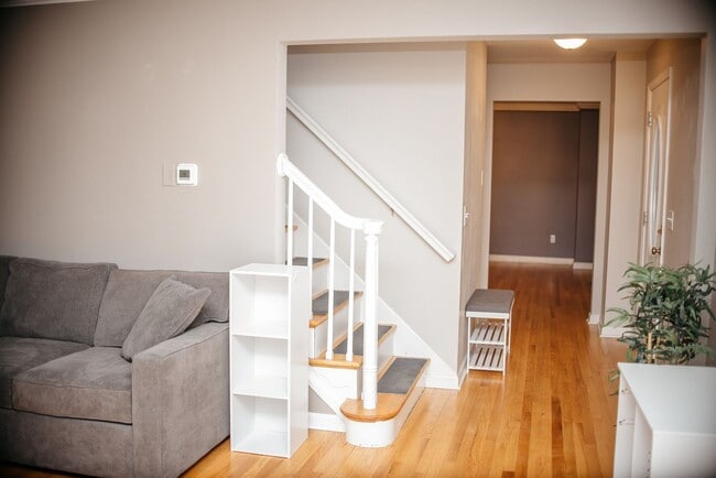 Photo - 1449 Jill Dr