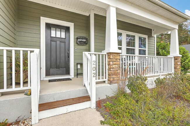 Photo - Spacious and updated home in Bluffs at Ash...