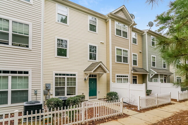 Photo - 311 Gilman Ln