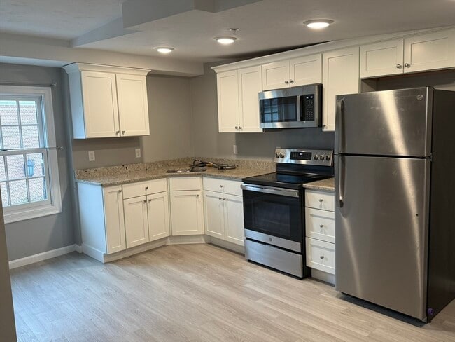 Photo - 10 Leyden St Unit 3