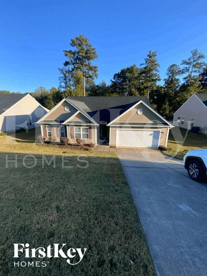 Photo - 1921 Roxey Ln