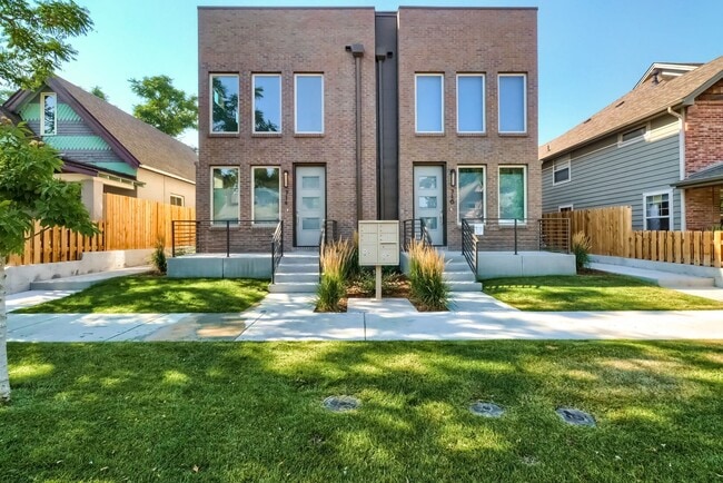 Photo - 712 W 1st Ave