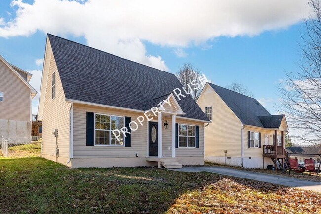 Photo - 1565 Petty St