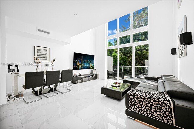 Photo - 455 NE 39th St Unit 205