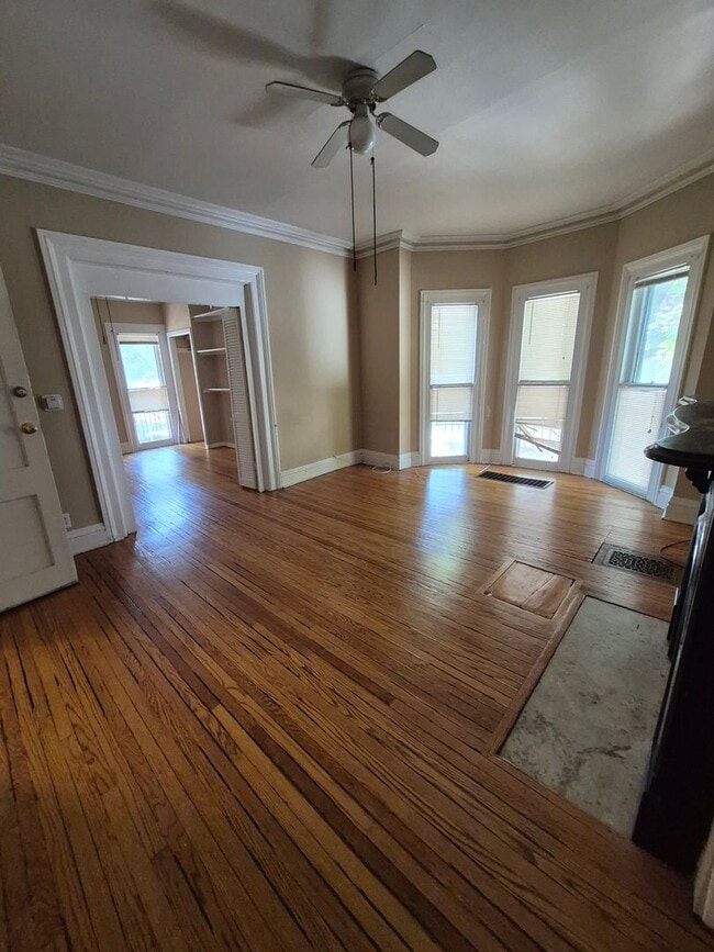 Building Photo - 7 Lafayette Pl Unit DN