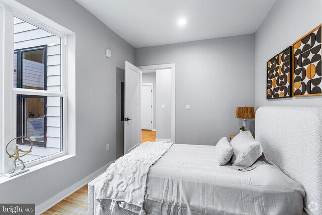 Building Photo - 1358 Florida Ave NE Unit 103 Rental