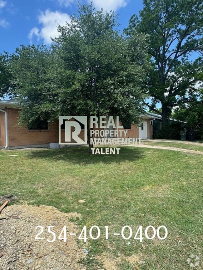 Building Photo - Charming Vintage 3-bedroom, 1-bathroom loc... Rental