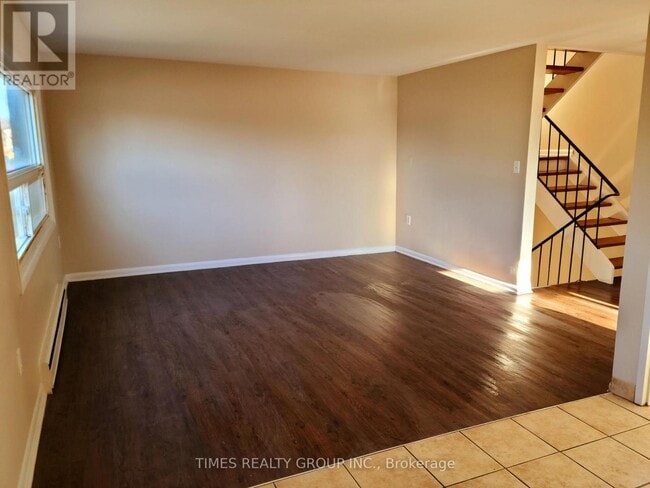 Photo - 1 Keitha Dr Unit #2