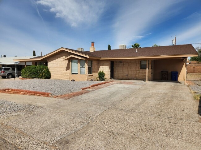 Building Photo - 1925 Rentfrow Ave Unit B