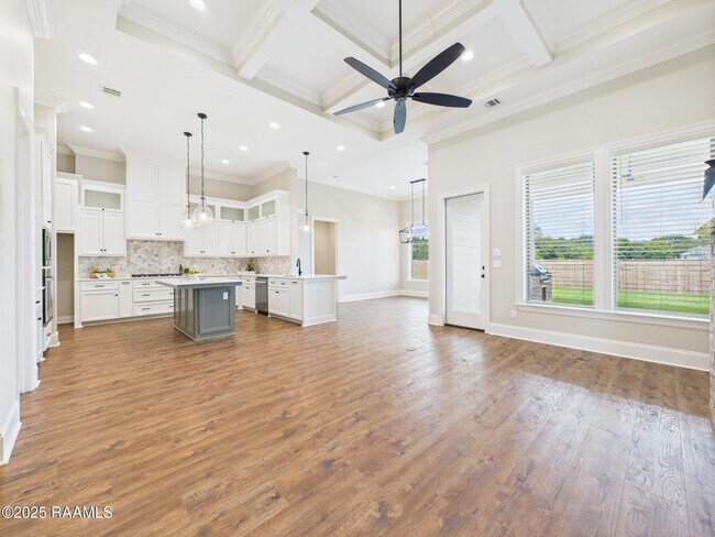 Photo - 104 Carriage Lakes Dr