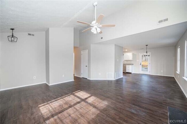 Photo - 9008 Stonebrook Dr