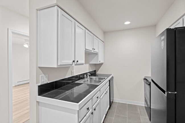 Photo - Newly Renovated Condo!