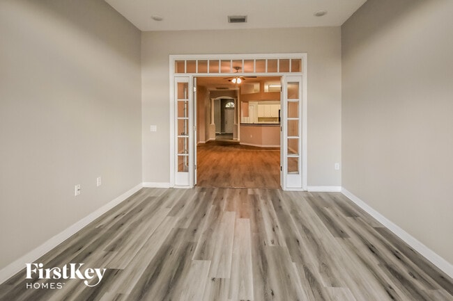 Photo - 516 Valencia Park Dr